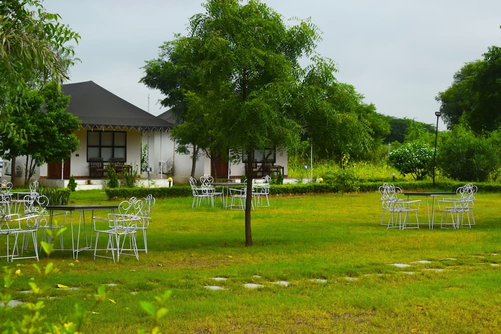 Cattle Inn Resort
