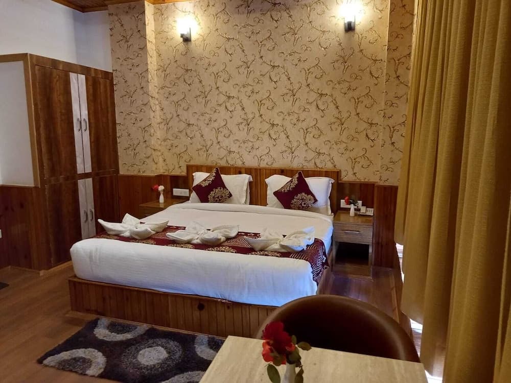 Valley View Hotel & Restaurant