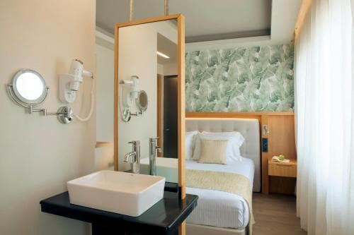 Zeus Dolce by Wyndham Athens