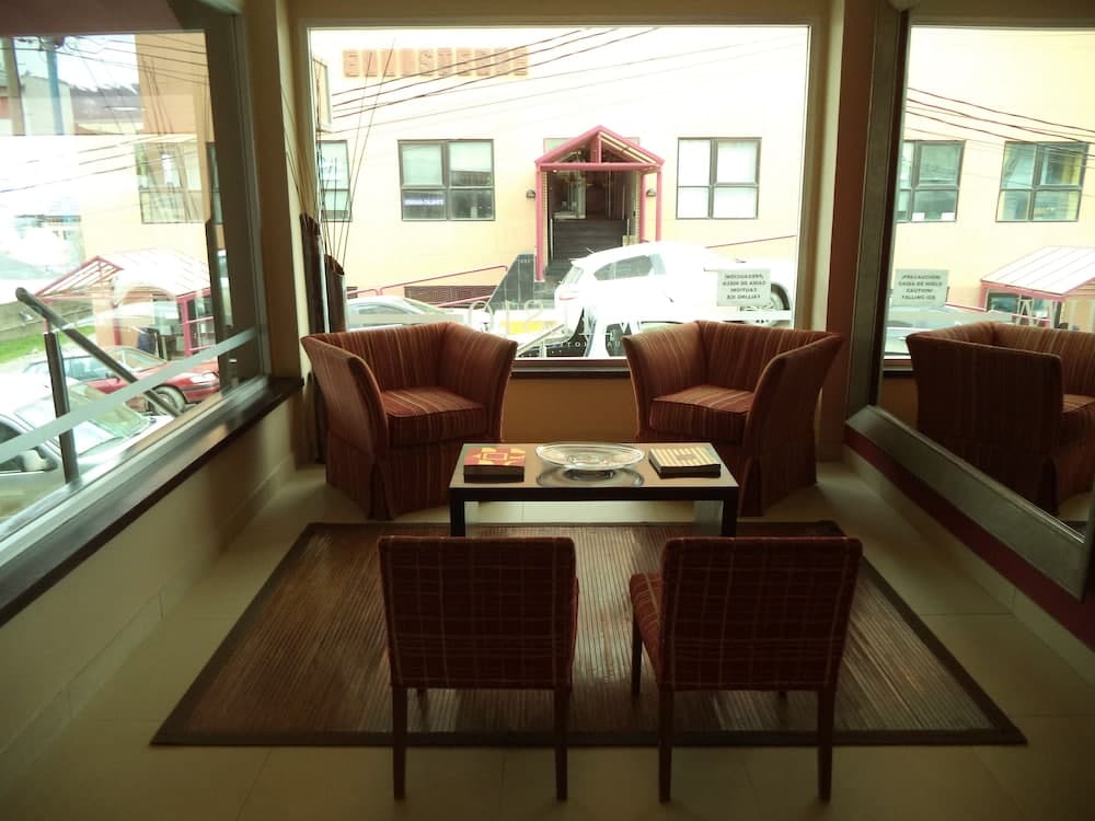 Hotel Mil 810