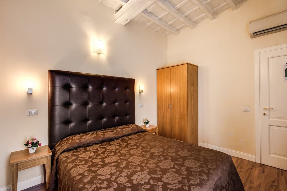 Condotti Inn