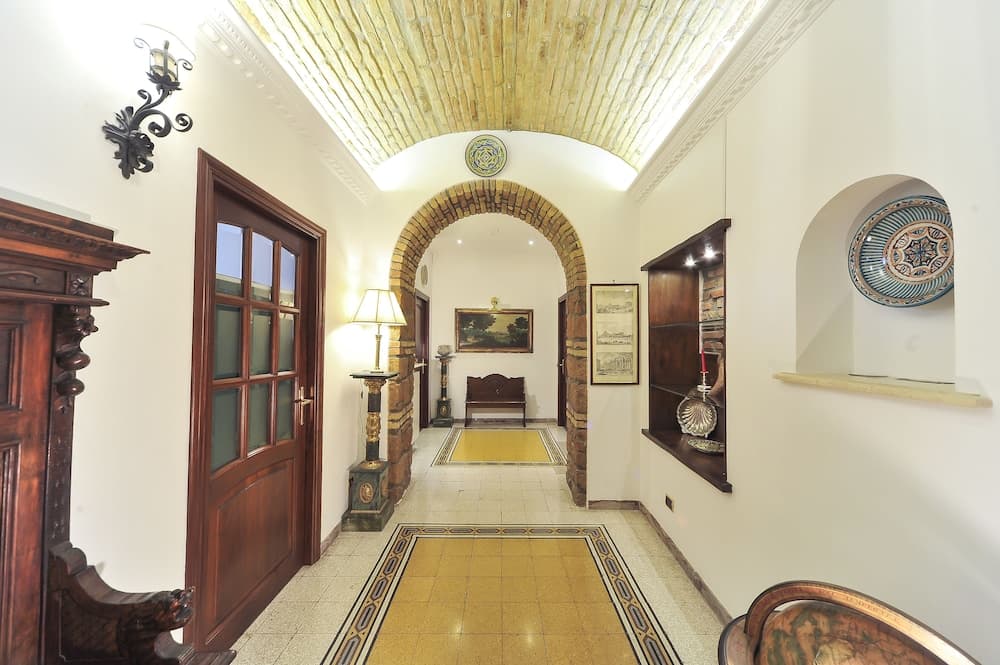 Central Domus Roma