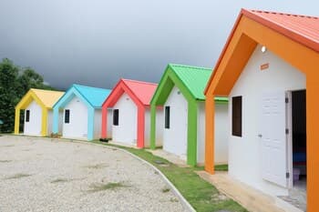 Moonshadow Resort