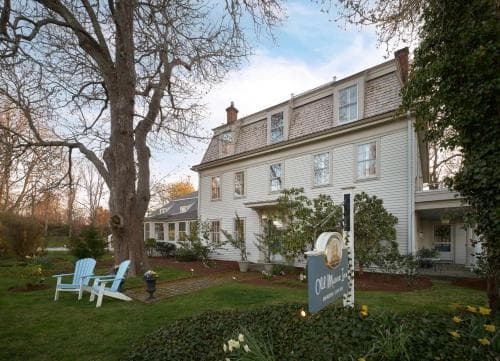 The Old Manse Inn