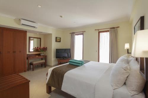Peninsula Beach Resort