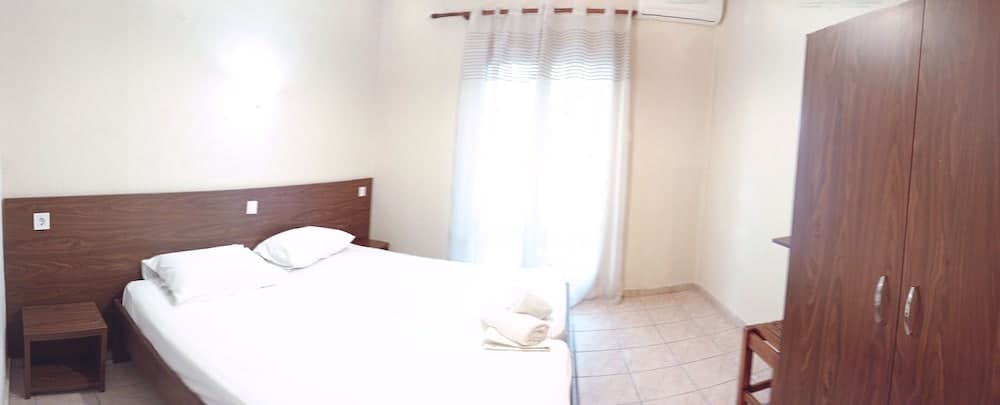 Ever Green Hotel