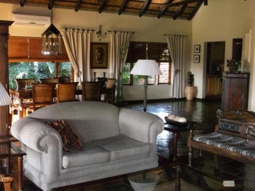 Khandizwe River Lodge