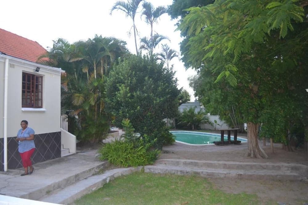 Cycad Lodge