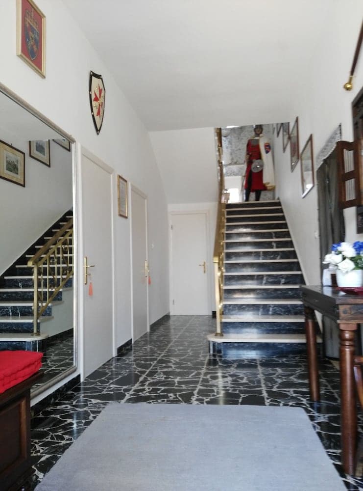 B&B New Camelot