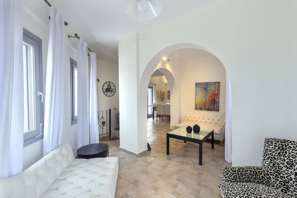 Hemera Holiday Home