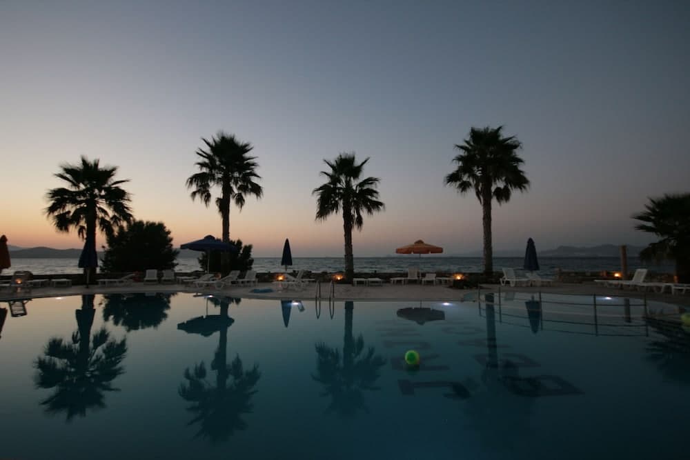 Irina Beach Hotel