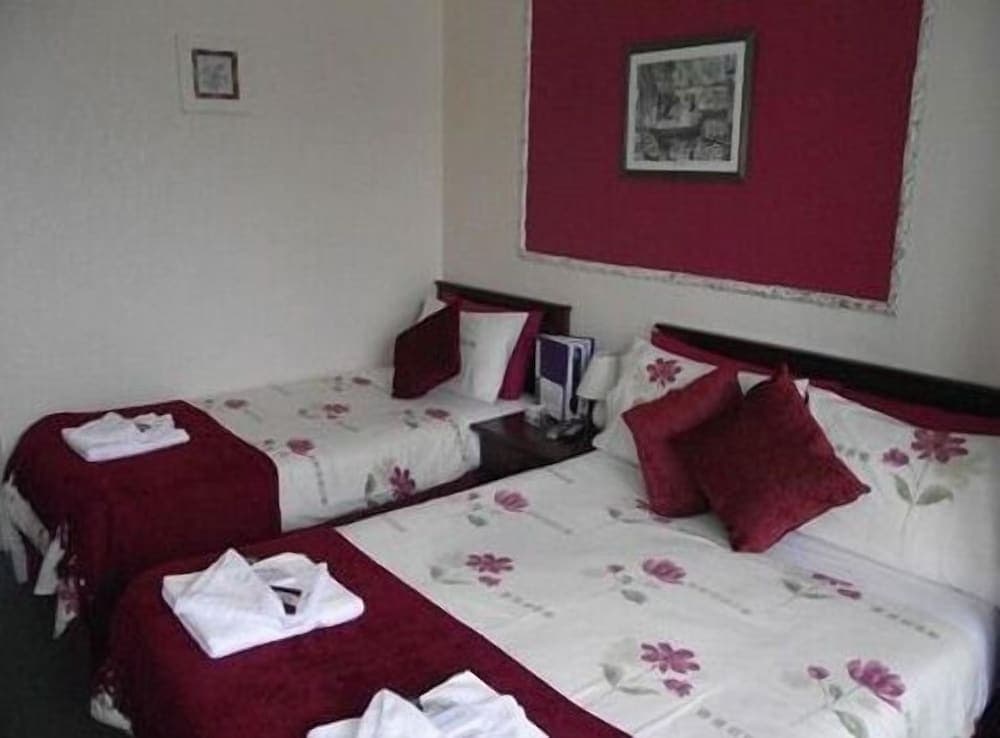 The New Ryton Hotel