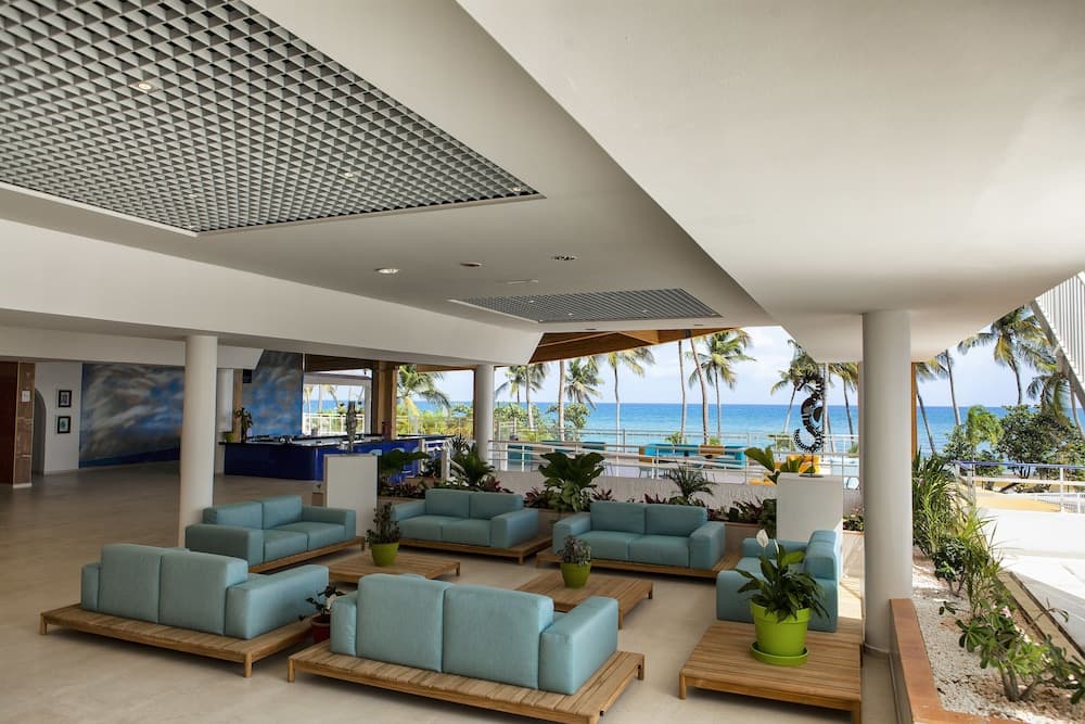 Arawak Beach Resort
