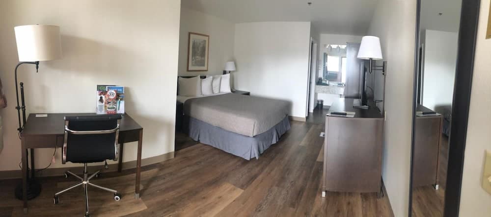 Sugarloaf Mountain Motel