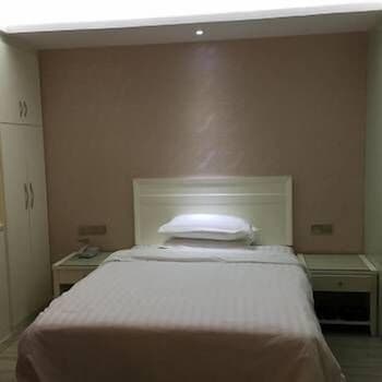 Renmin Hotel