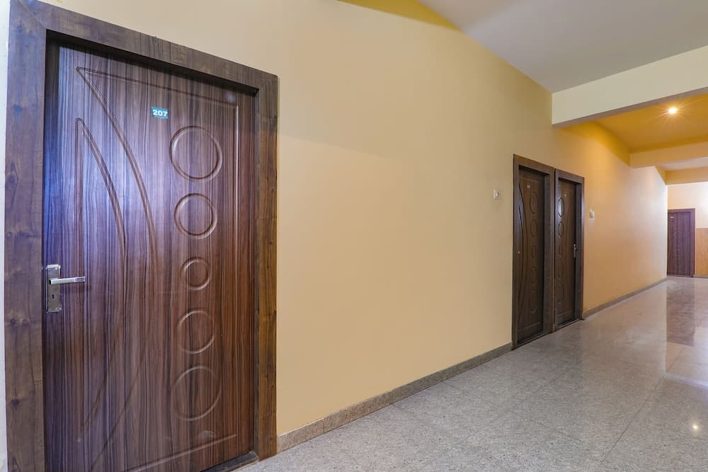 Fabhotel Gsv Inn