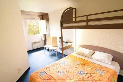 Egg Hotel Dieppe