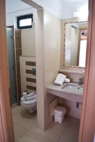 Iro Hotel
