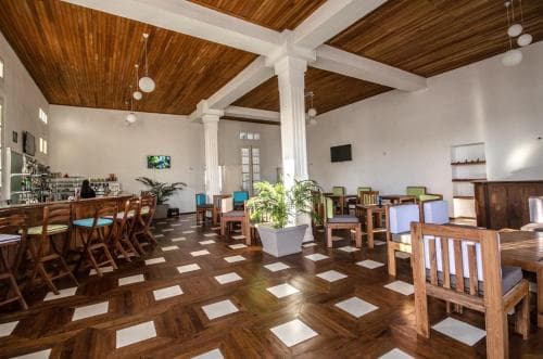 Vezo Hotel
