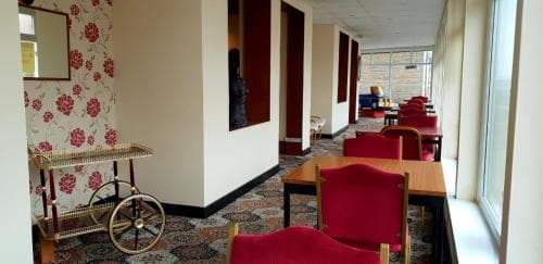 Sinatras Hotel