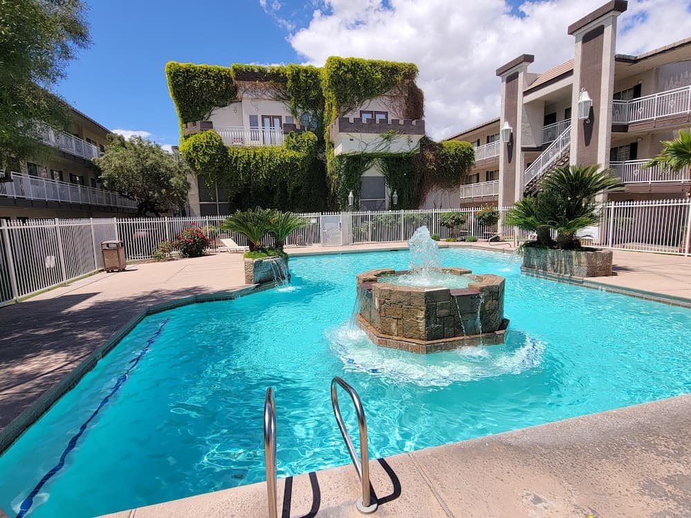 Manor Suites
