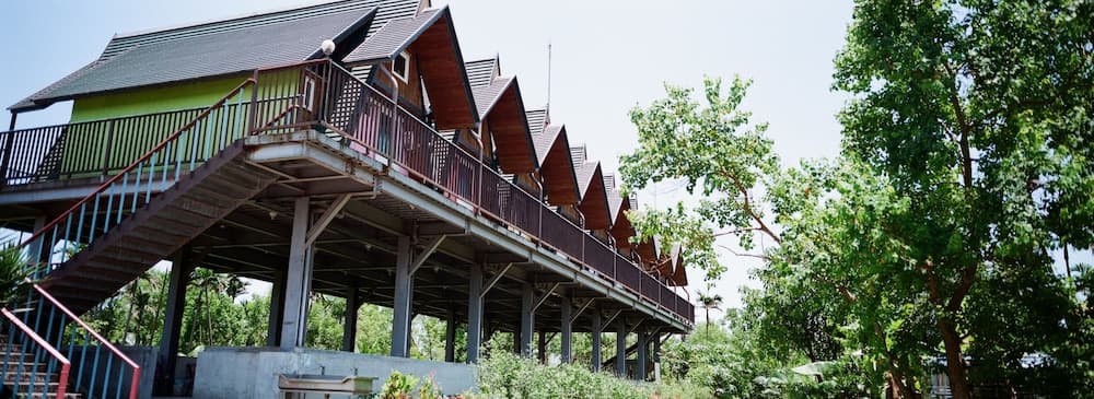 Kite Farm Cabin