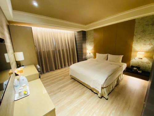 Champs Hotel