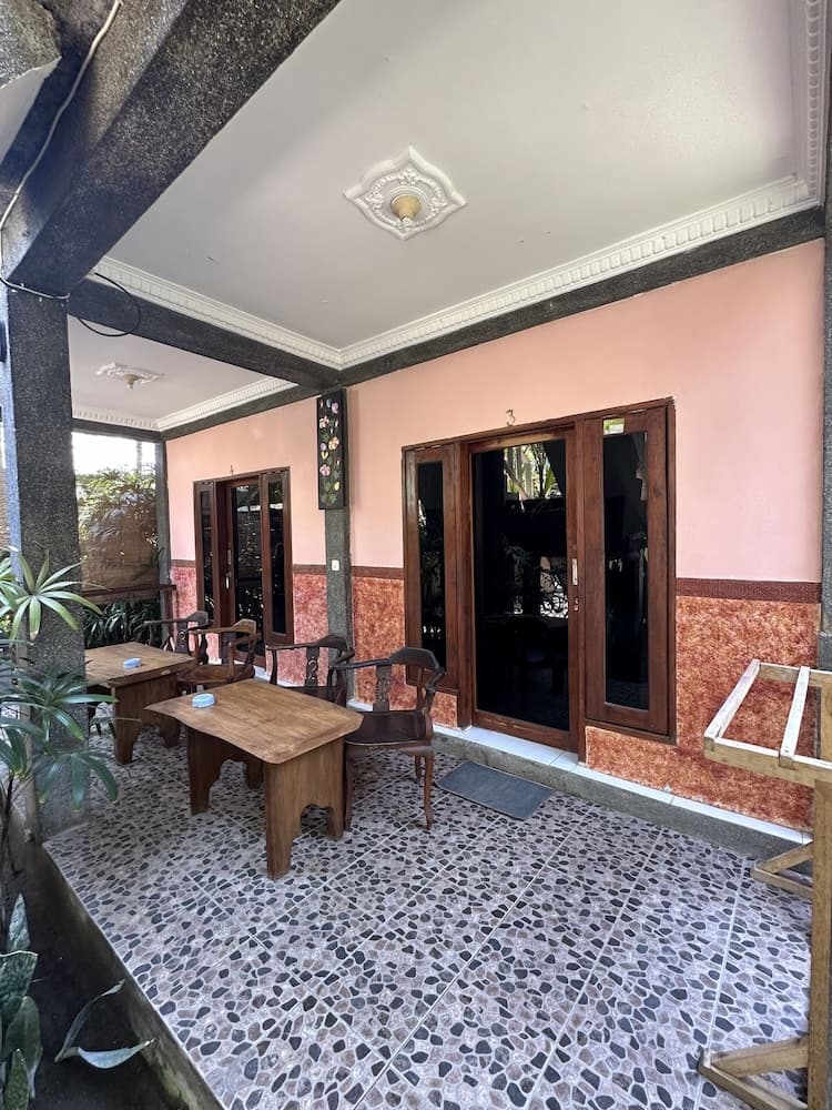 Jamess Bungalow