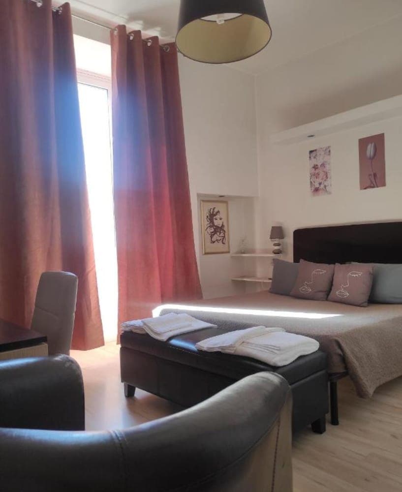 Iulia Guest House