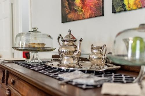 Meadows Inn Bed & Breakfast