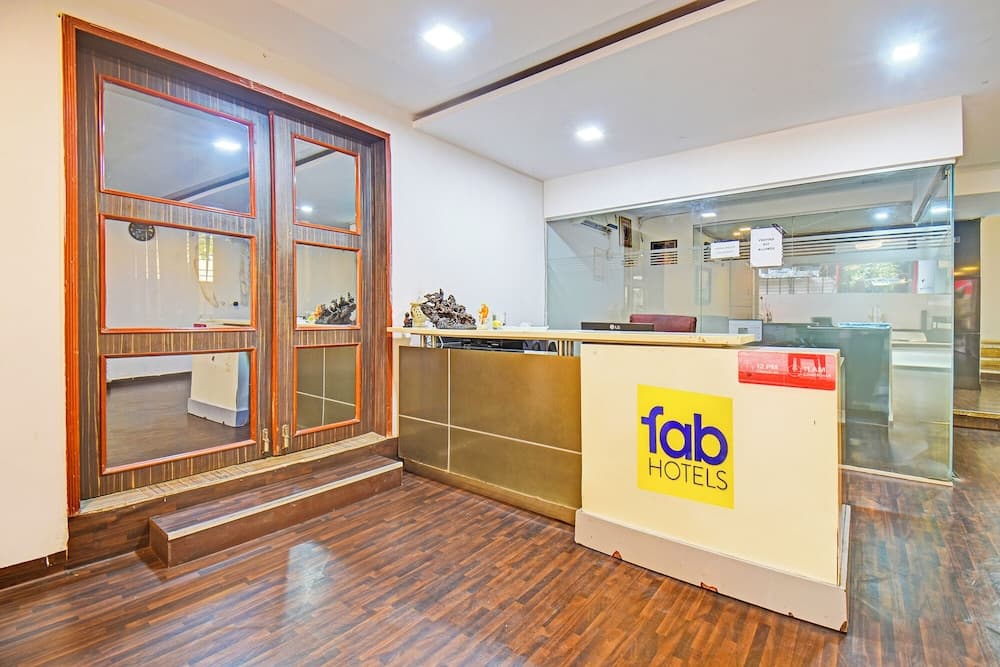 Fabhotel The Walnut