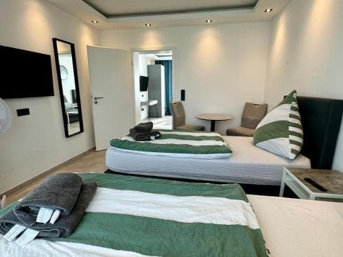 Aparts House - Balkon - Free Parking- WiFi - Kitchen