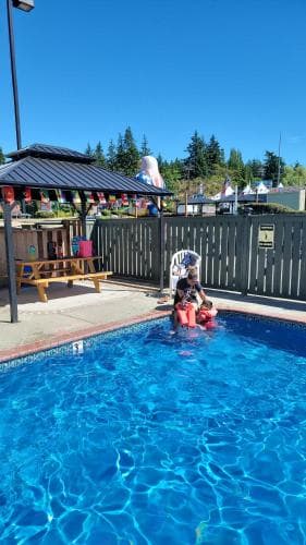 Fidalgo Country Inn