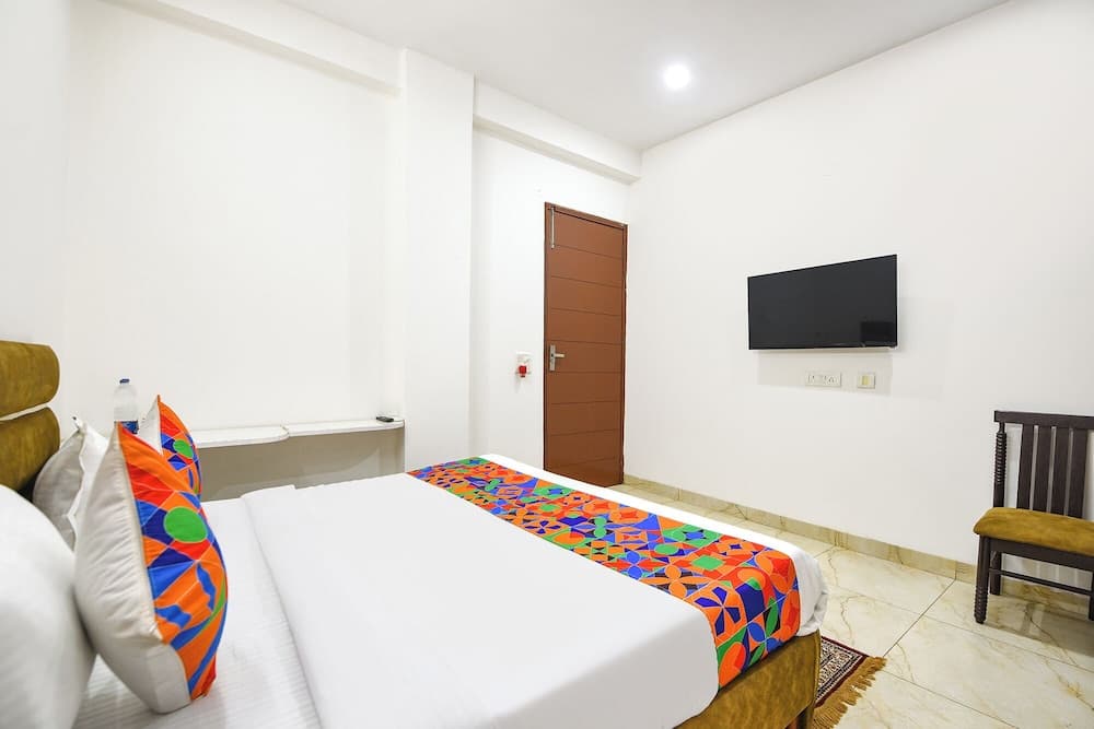 Fabhotel Jn Residency