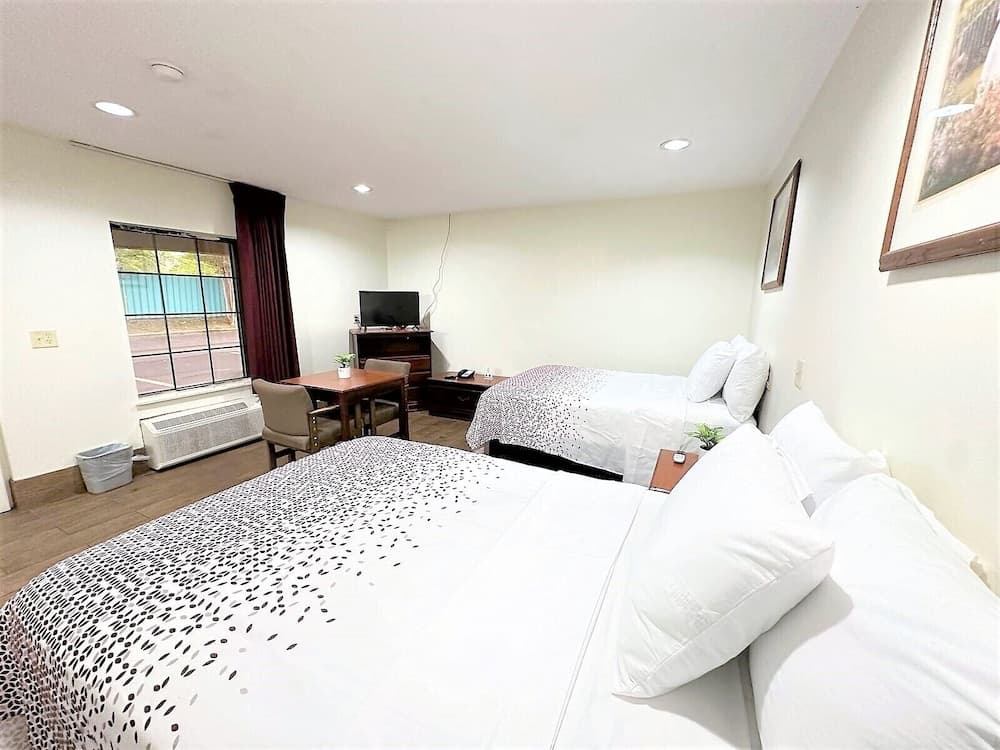 Budget Inn