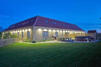 Red Oak Barn