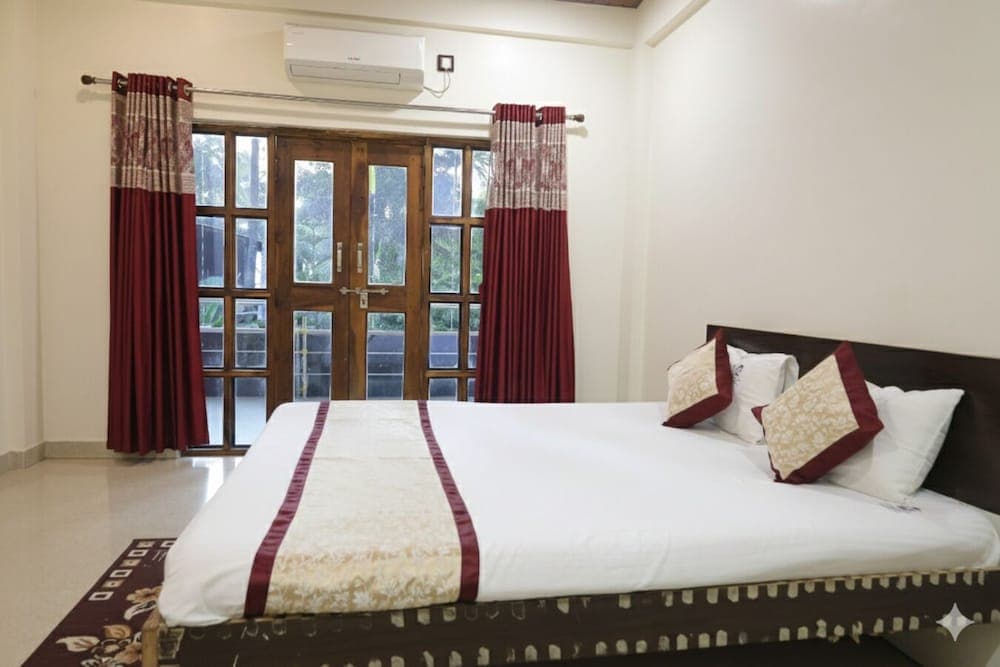 Sidhivinayak Resort Devbag Sangam Beach