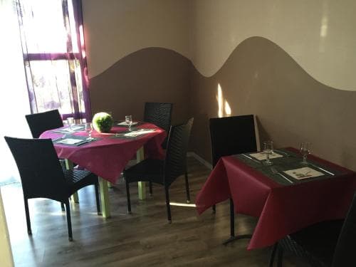 Fasthotel Nîmes Caissargues