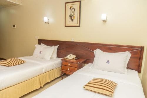 Holiday Express Hotel