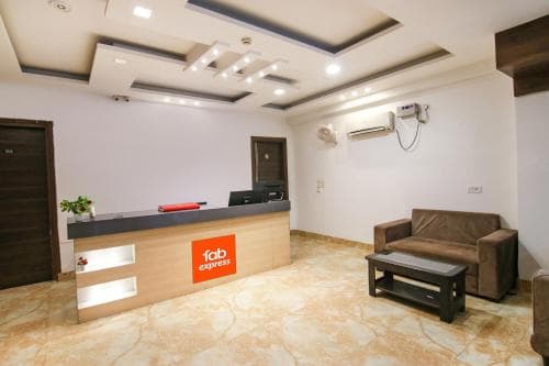 Fabexpress Aerosky Inn