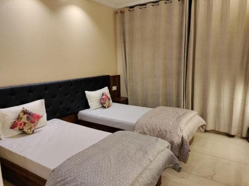 Hotel Luxuria