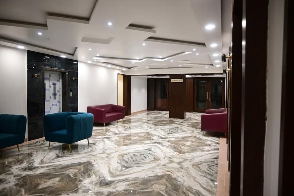Hotel Prime Square