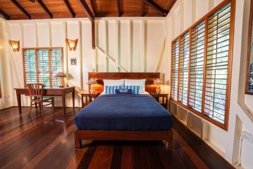 Bluff Beach Retreat