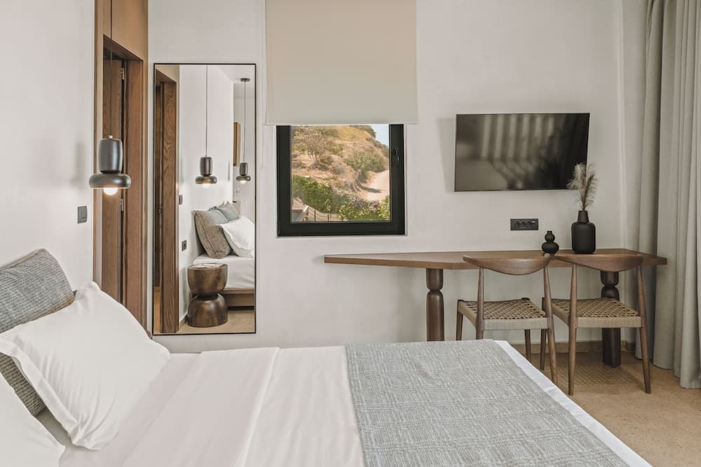 Irida Hotel