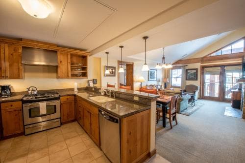 Chateaux Condominiums by Crested Butte Lodging