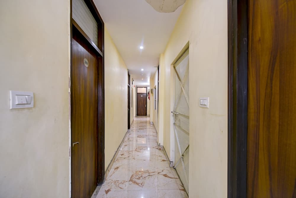 Hotel Dhwani Palace