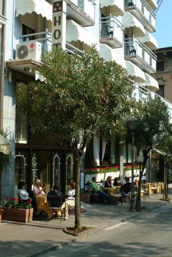Hotel Commercio