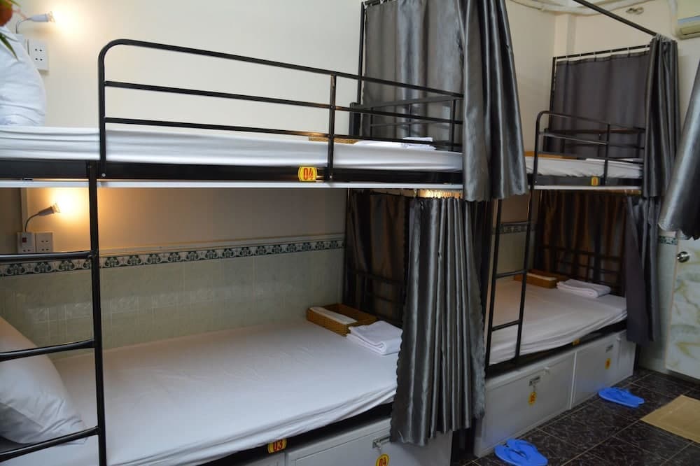 Dorm24H Hostel