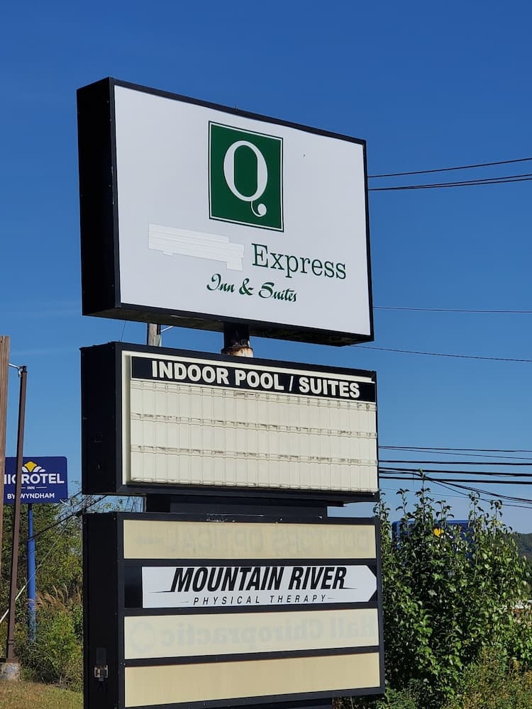 Quality Express Inn & Suites