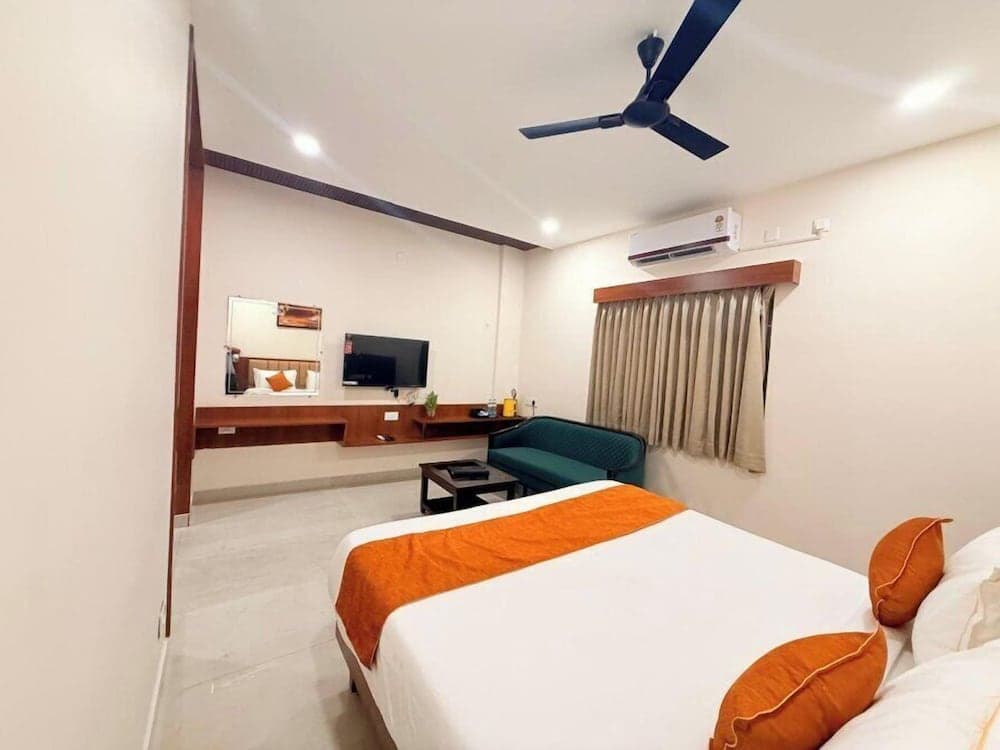 Nanda Mohan Residency
